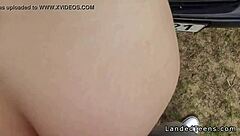 Yolda kalan 18+ otostopçu araba kaputunda oral verip sikiliyor dış POV