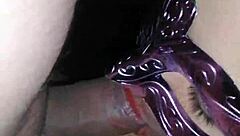 She gave a sexy oral session in casual everyday style.