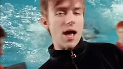 anime scene unfolds with chicas and chicos in a steamy encounter