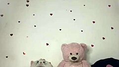 Hey cutie playing with her dildo so fun 😏