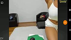 India tetona webcam boldly shows off those rich tasty big tits