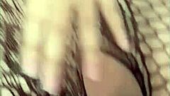 اوسخ سكس مصرى ممكن تشوفه البواب زانق ام رباب ف الاوضه مسابهاش غير لما جابهم ف كسها اه يا عرص براحه يبن الوسخه