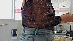 What happens when you do a live stream with shorts shoved right up your ass?