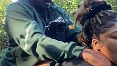 Gruba czarna milf bez majtek pod sukienką letnią na wielkiego czarnego kutasa z creampie w mokrej cipce gdziekolwiek