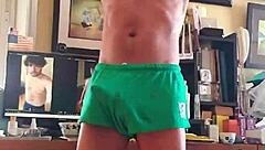 hey, pervy papifachero and captainhooknyc both dig sexy gear and wrestling, i'd love getting sweaty with my hot friend