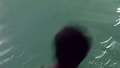 i invited mature woman from hotel pool to my room 😏