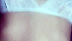 Gostosa magrinha with short hair extracts cum from moreno