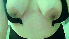 M0ondollyfree sends a friendly hi daddy message in her update