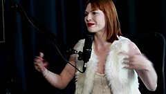 What makes tantric sex different from traditional with Reh Queen's fingering tip?