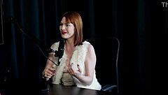 What makes tantric sex different from traditional with Reh Queen's fingering tip?