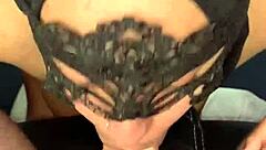 هيي ذاك الشاب المسلم البي يمص زب الحين