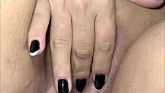 Comendo Essa Novinha Gostoso Na Cama Dela Com Lambidas Intensas Enquanto O Marido Trabalha!