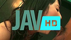 oh man, this kinky asian goddess airi mashiro is enduring that intense double penetration in her live cam sex show 😍🔥