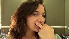 Fifi Foxx Mouth Fetish Gum Brushing