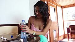 Gigi Loren Tastes Her Pussy Sucking It Off Cock