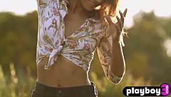 All Natural Babe Anetta Keys Displays Stunning Naked Body with Small Tits Outdoors