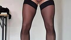 Long-legged shemale blasts huge cumshot in pantyhose heels