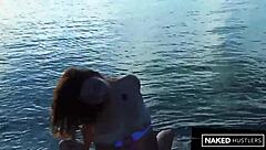 whoa this curvy latina slut rides huge cock on miami beach sand 😍🏖️🍆