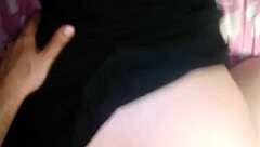 me coge en cuatro en el cuarto de mis primos con mi vestido levantado