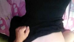 me coge en cuatro en el cuarto de mis primos con mi vestido levantado