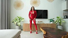 hey babe, your leather heels make me wanna fuck you doggystyle quickie