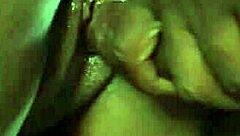 Моята кефлива съпруга пъха захарчето си да я чука догги, докато съпругът е извън града