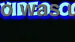 indian aunty dances hot showing off her tempting boobs