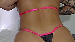 stepsis, your swollen pussy bursting out bikini makes me wanna flash and stroke??