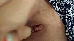 Novinha sneaks masturbation at work 😏🔥