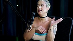 Naked blonde gets erotic massage after regretful date fuckup!