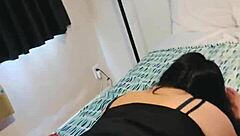 cogiendo esta casada curvy en fishnets skirt mientras su esposo viaja