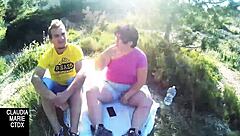 damn she sucks cocks like asparagus 🍆💦 whoa check that deepthroat action