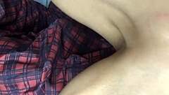 WATCH THIS MATURE MILF MASTURBATE HUGE TITS CLOSE-UP ON CHAIR WITH VIBRATOR!