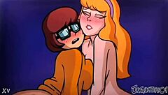 Velma and Daphne dive into wild lesbian threesome