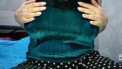 wanna watch this fat milf slut play close-up with her huge natural boobs at home?