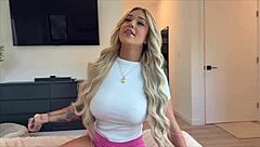 ever wonder how fucking hot kali roses tempts luke cooper as big tits stepsis?