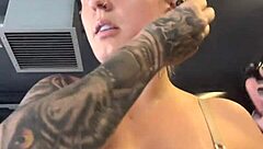 Fui Treinar Na Academia Só De Sutiã Por Baixo Marombas Olhavam Tesão Molhada Calça Branca Buceta