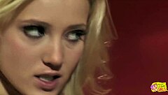 A single kiss from blonde ignites brunette's pussy licking lesbian frenzy