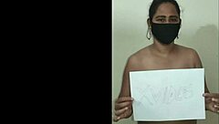 Milf mommy verifies wet pussy closeup