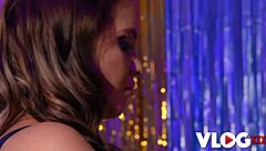 i couldn't resist curvy brunette jennifer mendez juicy pussy gift ride