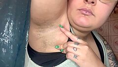 hey wait sweat and cream dripping all over my armpits feels so sticky now