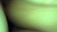 uh cogiendo con mi novia at the hotel shes so tight...