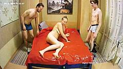 gorgeous wife shares her pussy with familiar guy 🔥👅😈