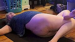 fuck yes, watch this milf's pussy stretch in morning yoga!