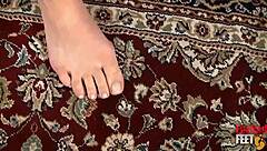 Does mia gold's flip flop tease make phily jhon beg?