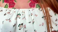 I love watching this beautiful natural girl finger her pussy