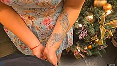 After Christmas dinner, step sister offers her tight wet pussy for creampie