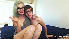 tattooed stud pounds girlfriend's pussy in homemade hardcore romp