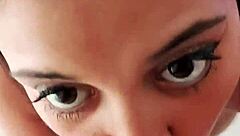 agente de inmobiliaria cambia su coño caliente por la propiedad soñado