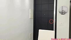 طيزها الضيقة تغري بدفعات برازيلية محرمة